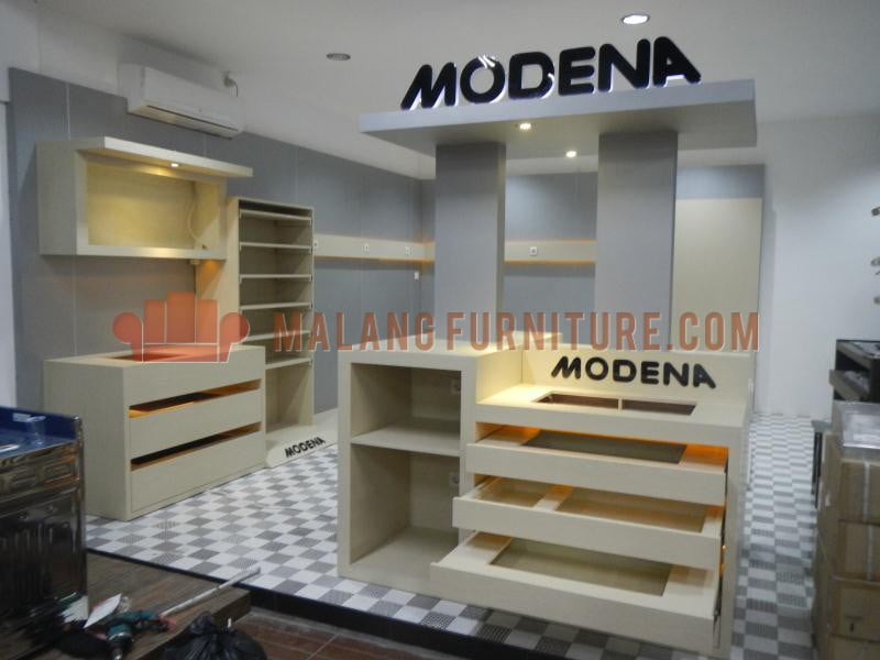Booth Modena