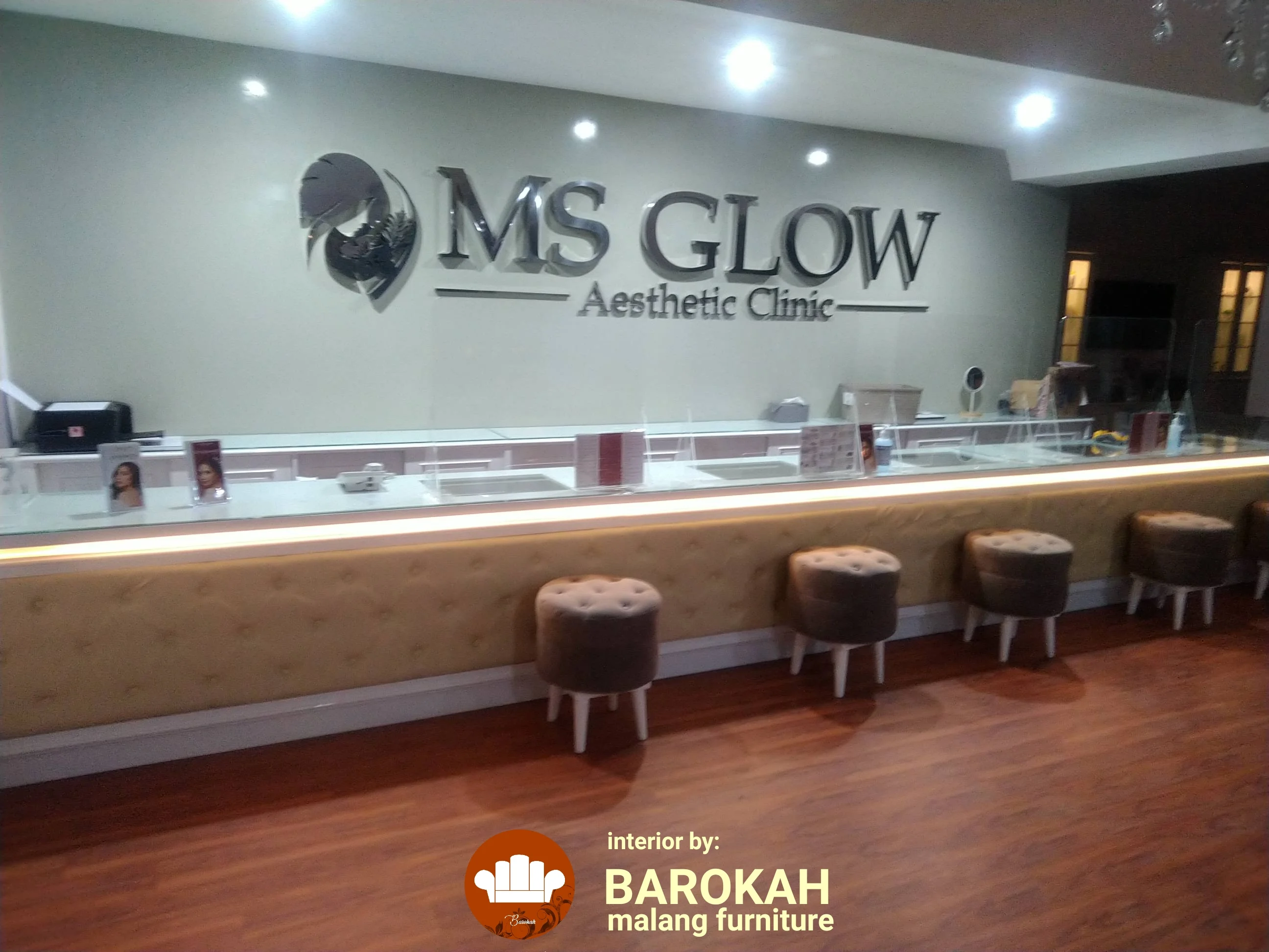CANTIK YANG BERNUANSA MODERN FINISHING INTERIOR RUANGAN MS GLOW MEDAN